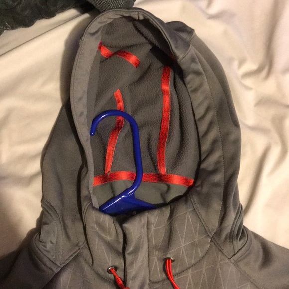 Nike jacket - Picture 3 of 4